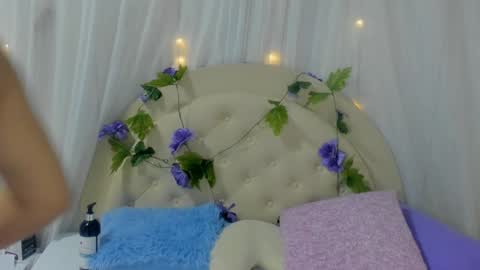Snapshot of brithany_rousee chatting on December 31, 2024, 12:04 pm Brithany Rousee online show from December 31, 2024, 12:04 pm