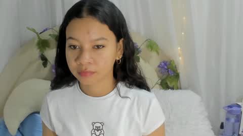 Snapshot of brithany_rousee chatting on January 10, 2025, 12:04 pm Brithany Rousee online show from January 10, 2025, 12:04 pm