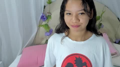 Snapshot of brithany_rousee chatting on February 4, 2025, 7:11 pm Brithany Rousee online show from February 4, 2025, 7:11 pm