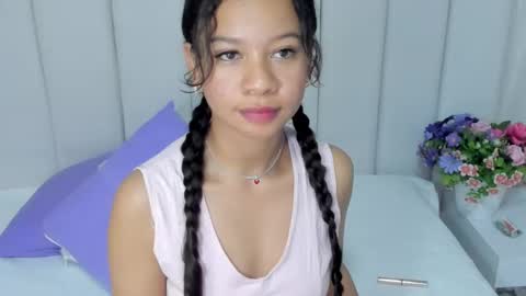 Snapshot of brithany_rousee chatting on February 13, 2025, 10:33 pm Brithany Rousee online show from February 13, 2025, 10:33 pm