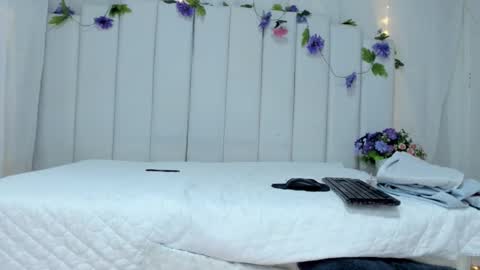Snapshot of brithany_rousee chatting on February 19, 2025, 10:31 pm Brithany Rousee online show from February 19, 2025, 10:31 pm