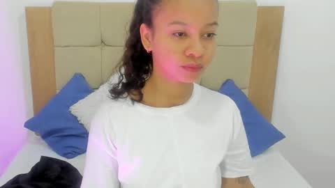 Brithany Rousee online show from September 23, 2025, 8:12 pm