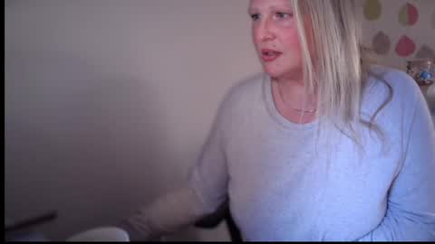 Snapshot of british_bella chatting on March 25, 2026, 7:58 am British Bella online show from March 25, 2026, 7:58 am