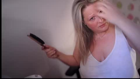 Snapshot of british_bella chatting on March 26, 2026, 6:30 am British Bella online show from March 26, 2026, 6:30 am