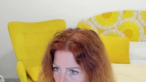 Snapshot of britishmilfpenelope chatting on October 10, 2025, 4:22 am Penelope online show from October 10, 2025, 4:22 am