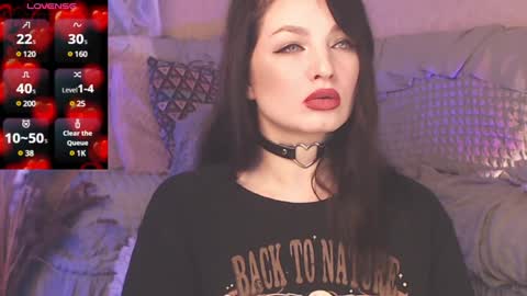 britneybarker online show from December 18, 2024, 2:42 am