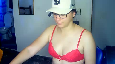 Snapshot of brittanycheekss chatting on January 22, 2025, 7:03 pm brittanycheeks1 online show from January 22, 2025, 7:03 pm
