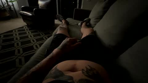 Snapshot of brngitdwn chatting on October 7, 2025, 4:31 am BrngItDwn online show from October 7, 2025, 4:31 am