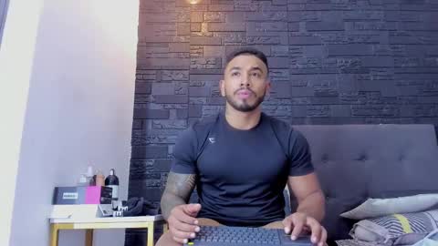 brock_hurn online show from November 29, 2025, 9:07 pm