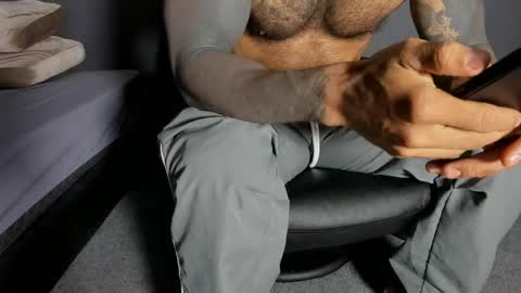 brockhurn_ online show from May 8, 2026, 1:33 am