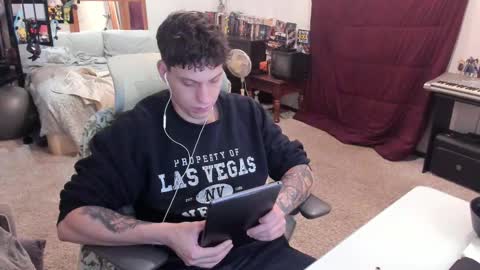 Brock Lee Reynolds online show from September 19, 2025, 3:52 am