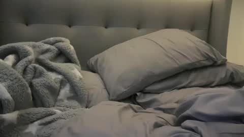 Snapshot of broke4blake chatting on October 6, 2025, 10:45 am Broke 4 Blake online show from October 6, 2025, 10:45 am