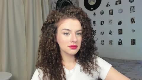 Snapshot of brookchills chatting on October 23, 2025, 7:29 am Brook Help me collect 100 reactions online show from October 23, 2025, 7:29 am