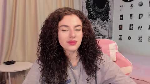 Snapshot of brookchills chatting on November 17, 2025, 7:47 am Brook Help me collect 100 reactions online show from November 17, 2025, 7:47 am