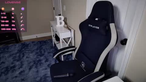 Snapshot of brookebee27 chatting on February 18, 2025, 2:59 am brookebee online show from February 18, 2025, 2:59 am