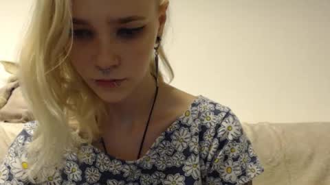 Snapshot of brookewylde_20 chatting on November 14, 2025, 4:49 pm brookewylde_20 online show from November 14, 2025, 4:49 pm