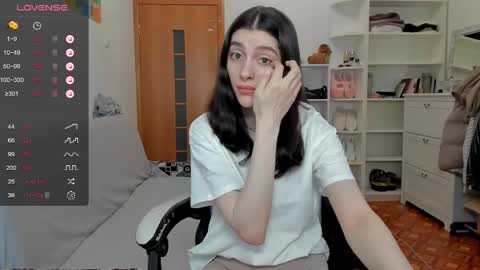 broosnica1 online show from April 25, 2026, 7:55 am