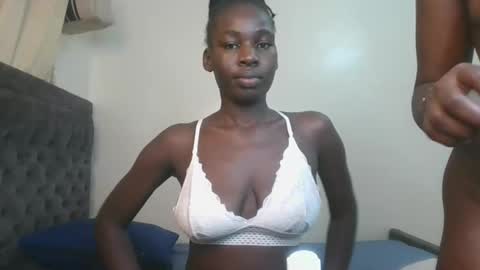 Snapshot of brown_sugar4 chatting on May 29, 2026, 8:29 pm brown_sugar4 online show from May 29, 2026, 8:29 pm