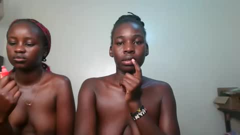 Snapshot of brown_sugar4 chatting on June 7, 2026, 9:35 am brown_sugar4 online show from June 7, 2026, 9:35 am