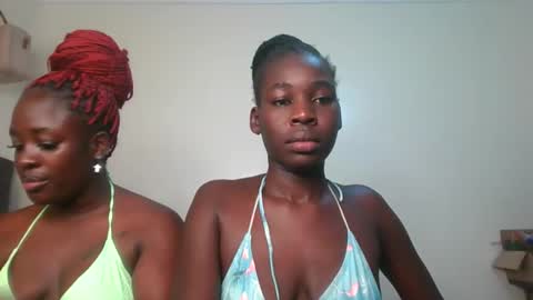 Snapshot of brown_sugar4 chatting on June 11, 2026, 2:11 am brown_sugar4 online show from June 11, 2026, 2:11 am