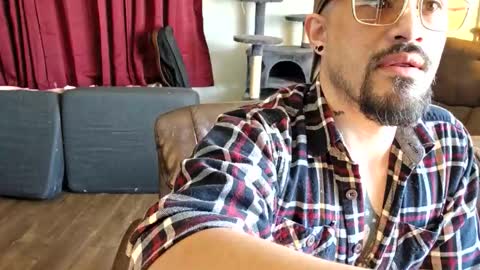 brownboyt online show from March 25, 2026, 4:35 pm