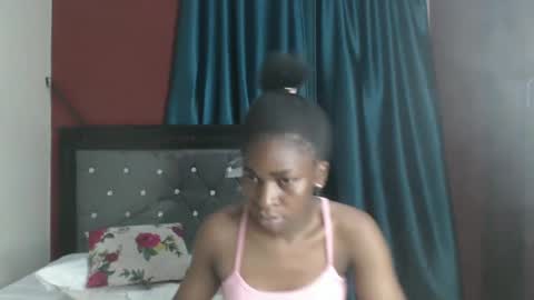 Snapshot of brownebony4 chatting on January 17, 2025, 6:57 am Brownie online show from January 17, 2025, 6:57 am
