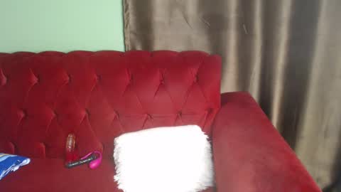 Snapshot of brownebony4 chatting on February 19, 2025, 3:39 am Brownie online show from February 19, 2025, 3:39 am