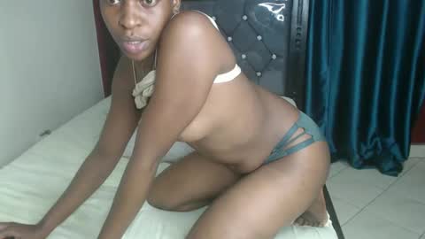 Snapshot of brownebony4 chatting on March 4, 2025, 7:19 am Brownie online show from March 4, 2025, 7:19 am