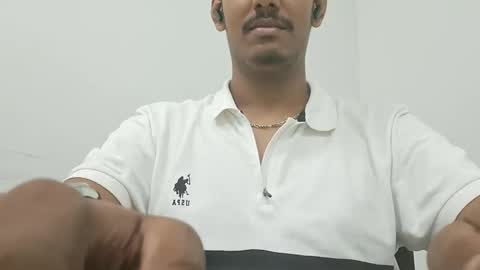 brownguy2505 online show from June 4, 2026, 9:59 am