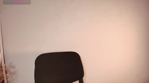 Snapshot of brownluxe chatting on January 16, 2026, 11:14 am brownluxe online show from January 16, 2026, 11:14 am