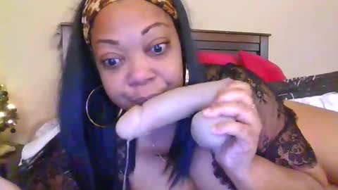 brownroundrenee online show from November 16, 2025, 11:27 am