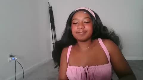 Snapshot of brownsugarcutie3 chatting on October 17, 2025, 2:48 am Brownsuagrcutie online show from October 17, 2025, 2:48 am