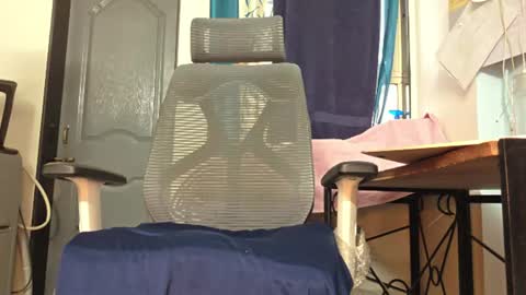 Snapshot of brownuncut3019 chatting on July 28, 2026, 11:17 am brownuncut3019 online show from July 28, 2026, 11:17 am