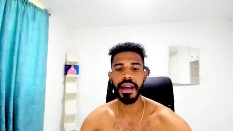 Snapshot of bruce_1111 chatting on October 13, 2025, 8:31 pm bruce_1111 online show from October 13, 2025, 8:31 pm