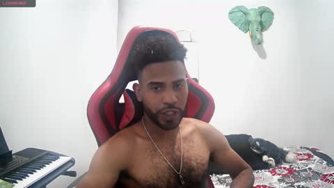 Snapshot of bruce_1111 chatting on November 12, 2025, 10:30 pm bruce_1111 online show from November 12, 2025, 10:30 pm