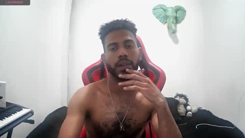 Snapshot of bruce_1111 chatting on November 23, 2025, 8:25 am bruce_1111 online show from November 23, 2025, 8:25 am