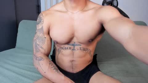 Snapshot of bruce_roldan chatting on January 16, 2025, 2:09 am bruce roldan online show from January 16, 2025, 2:09 am