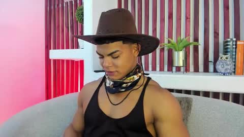 bruce_stroud online show from September 23, 2025, 11:13 am