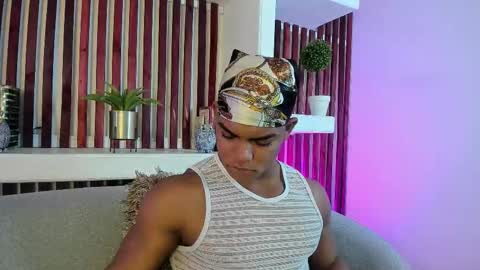 bruce_stroud online show from October 15, 2025, 2:55 am