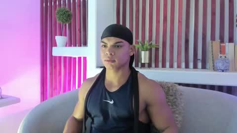 bruce_stroud online show from October 22, 2025, 3:18 am