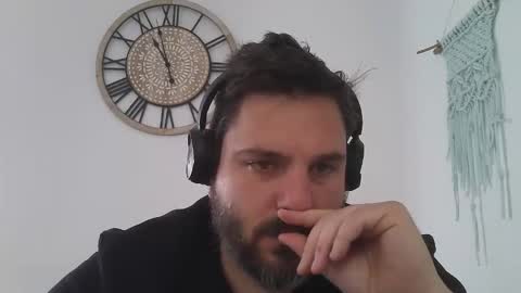 Snapshot of bruce_wayne34 chatting on March 17, 2026, 9:56 am Bruce Wayne online show from March 17, 2026, 9:56 am