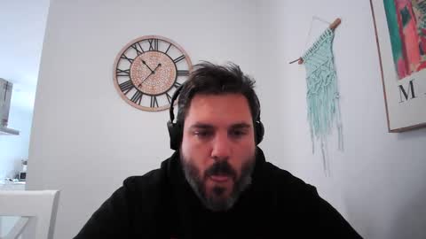 Snapshot of bruce_wayne34 chatting on April 7, 2026, 8:37 am Bruce Wayne online show from April 7, 2026, 8:37 am