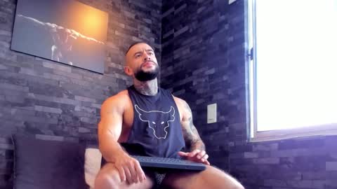 Snapshot of brucedallas chatting on September 21, 2025, 5:03 pm brucedallas online show from September 21, 2025, 5:03 pm