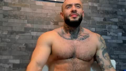 brucedallas online show from July 24, 2026, 2:09 am