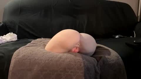 Instagram  bruce88x online show from February 20, 2026, 4:40 pm