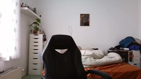 Snapshot of brucemf chatting on September 21, 2025, 12:07 pm Bruce online show from September 21, 2025, 12:07 pm