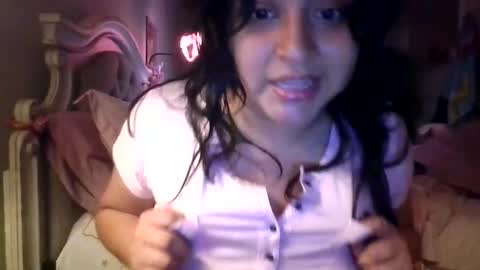 brujerita_dmota online show from February 25, 2026, 4:33 am