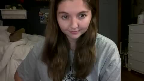 brunettebaby040 online show from October 4, 2025, 5:16 am