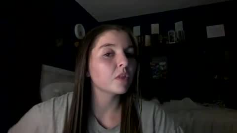 brunettebaby040 online show from October 9, 2025, 3:04 am