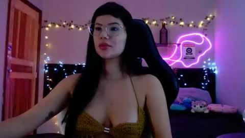 Brunutte online show from April 8, 2026, 9:09 am